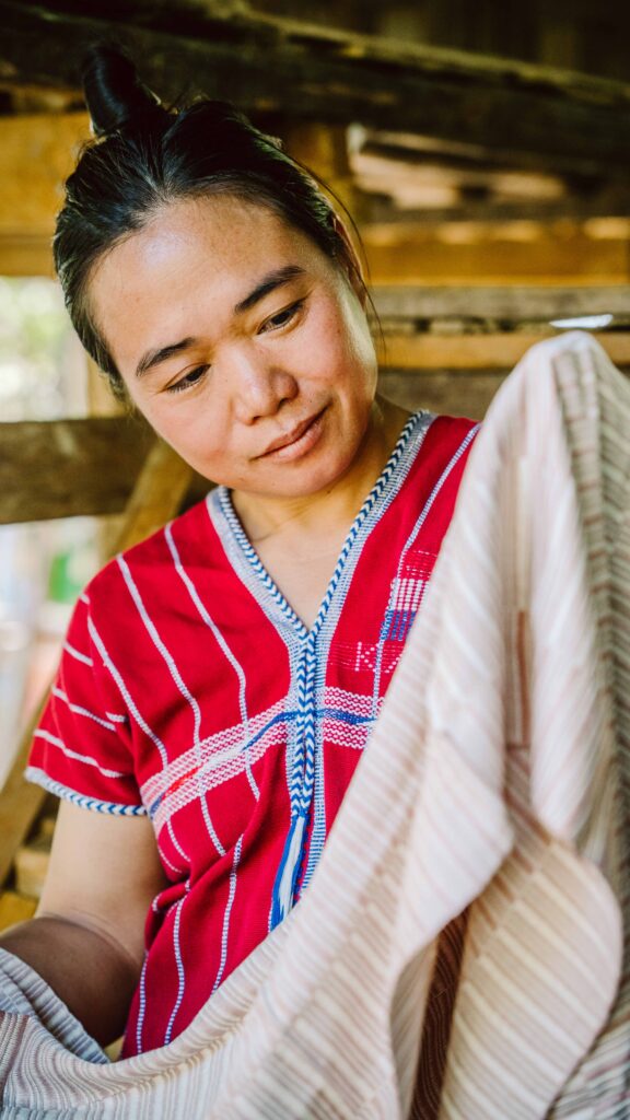 WEAVE/Made51/UNHCR/Ban Mai Nai Soi refugee camp